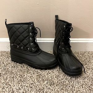 Black size 7 Sperry Snow Boots